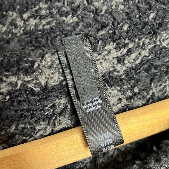 SKIMS Cozy Knit Teddy Plush Houndstooth Gray Chalk Lounge Sweater - Picture 8 of 9